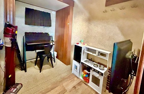 West Odessa House | Private RV Retreat with Fast Wi-Fi + Workspace