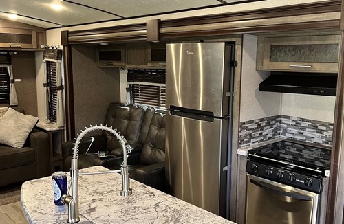 Waresboro House | Private RV