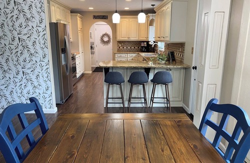 Grand Rapids House | Private sand beach, screen porch, spacious rooms, paddle boards and more!
