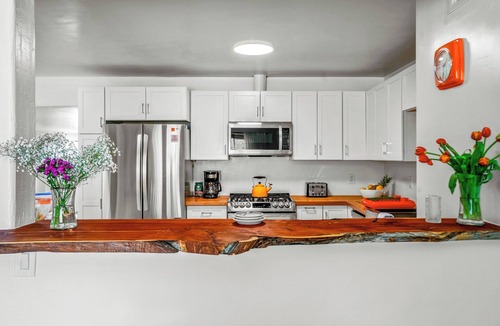Santa Fe House | Private Santa Fe Retreat Near Plaza · Fire Pit · 3 King Bedrooms