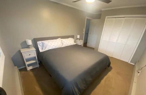 Saugerties House | Private/Secluded 4 Bdrm with HotTub & Steam Shower