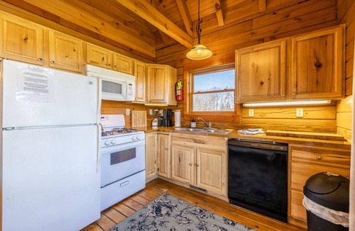 Geneva Cabin | Private Seneca Lake View Cabin, Walkable, Wineries, Fire Pit, Near Geneva!