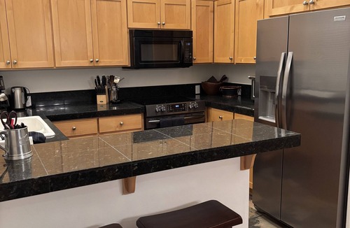 Redmond House | Private, serene, & supremely comfortable…and dog friendly too!