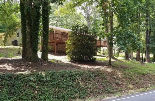 Seneca House | Private setting close to Clemson University