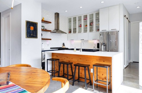 Southtown House | Private Southtown Compound | Rooftop Terrace | Walk to Alamodome & River Walk