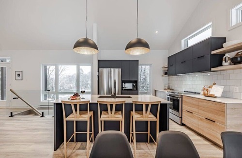 Pine Hill Ski Chalet | Private Spa | Hiking | Skiing | Games | Légendaire