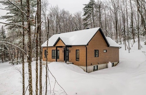 Pine Hill Ski Chalet | Private Spa | Hiking | Skiing | Games | Légendaire