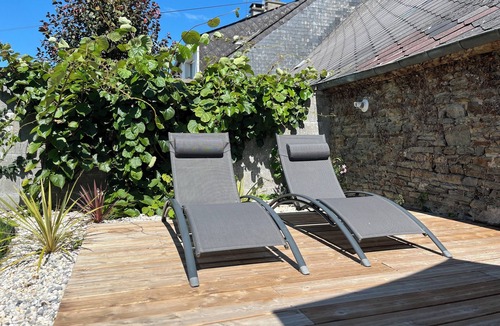 Pontorson House | Private SPA & Garden - 10 min from Mont St-Michel