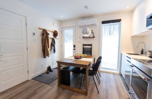 Pine Hill Ski Chalet | Private Spa| Hiking| Skiing| Mini Chalet| Assinie