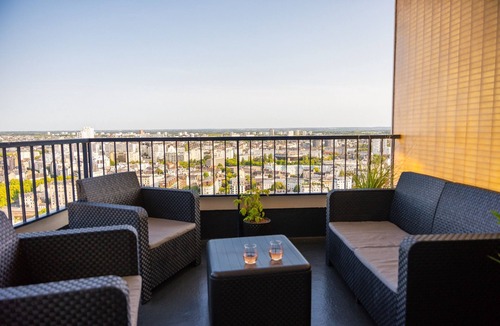 Bourg-l'Eveque Apartment | Private spa & luxury love room Exceptional panoramic view