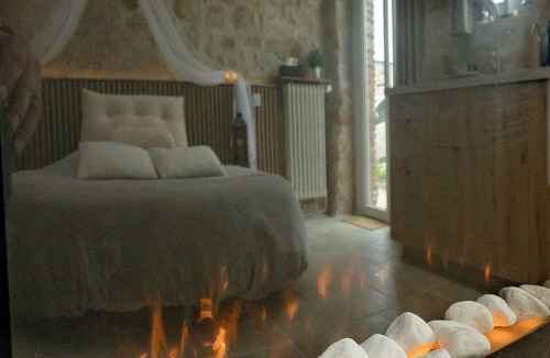 Soisy-Bouy Other | Private Spa Suite near Provins - Jacuzzi Sauna