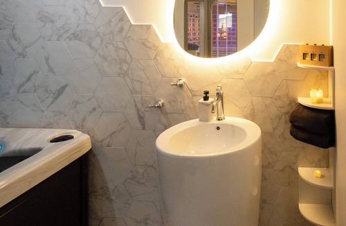 Soisy-Bouy Other | Private Spa Suite near Provins - Jacuzzi Sauna