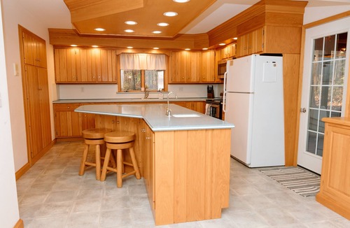 Elverson Ski Chalet | Private, Spacious Chalet w Hot Tub