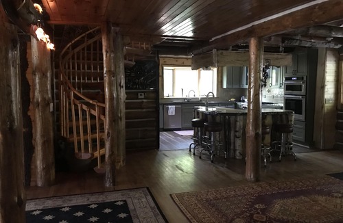 Mayfield Cabin | Private spacious lakefront lodge on 180 acres.