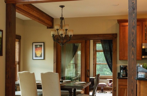 North Pole House | Private, Spacious Mountain View Cabin Minutes Away from Whiteface & Lake Placid