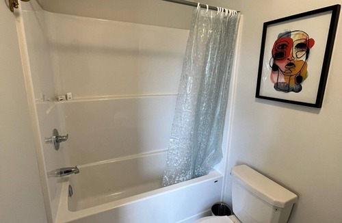 Halifax Bed & Breakfast | Private stay at Halifax (Private entrance)