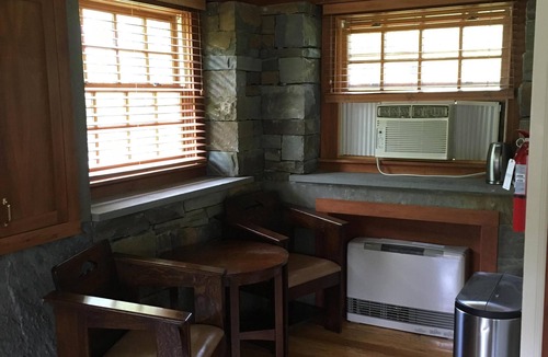 Ithaca Cottage | Private Stone Cottage