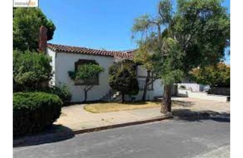 North and East Apartment | Private Studio Apartment with Huge Kitchen