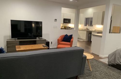 North and East Apartment | Private Studio Apartment with Huge Kitchen