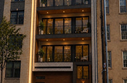Hoboken Apartment | Private Studio apartment with a ROOFTOP POOL