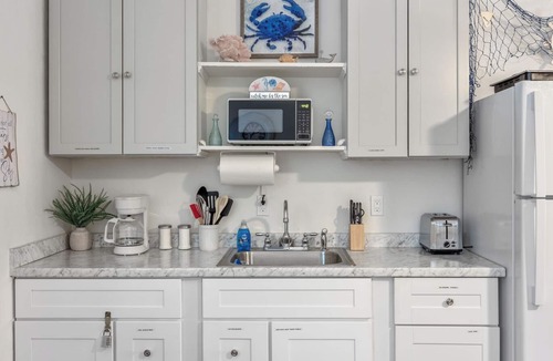 Citrus Heights Apartment | Private Studio in Citrus Heights w/parking