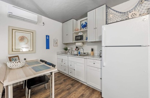 Citrus Heights Apartment | Private Studio in Citrus Heights w/parking