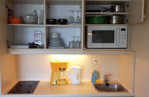 Gambetta Apartment | Private Studio La Defense