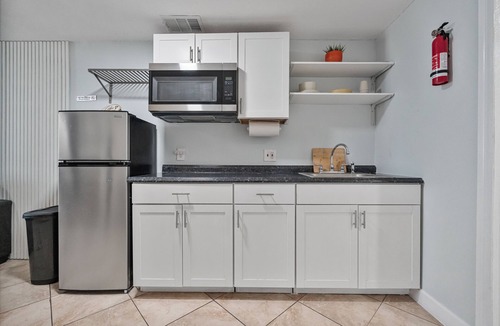 University Bed & Breakfast | PRIVATE STUDIO NEAR BUSCH GARDENS