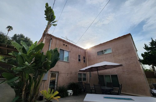 Adams Hill Apartment | Private Studio w/Full Bath, Glendale GEM