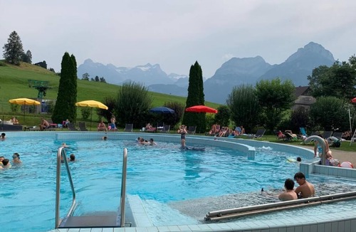 Ruetli Apartment | Private studio with alps view and wellness close at Swiss Holiday Park