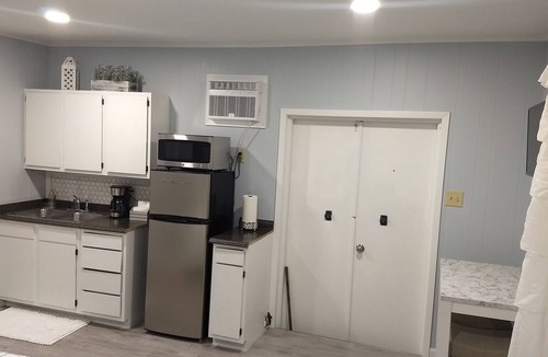 Lufkin Apartment | Private studio with designated entrance