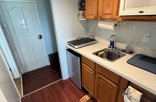 Westlake House | Private Studio with Garden View near SFSU, SF, and BART