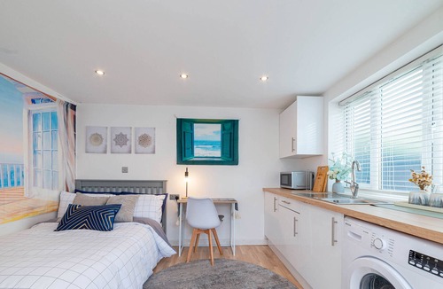 Wimbledon Apartment | Private Studio with Kitchen