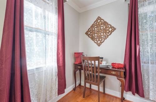 National Harbor House | Private Suite 3 near National Harbor Pvt Entry