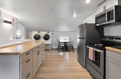 Interlaken Apartment | Private Suite at the Cayuga Shoreline