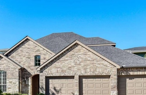 College Park House | Private Suite in North Woodlands Gated Community - Near Hospitals