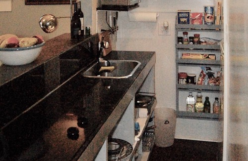 Old Fourth Ward Apartment | Private Suite in transitional O4W.