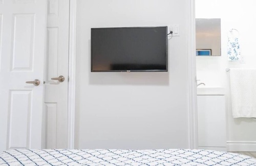 Sudbury Apartment | Private Suite With Full Kitchen