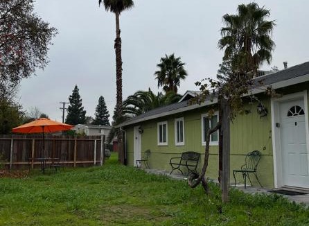 Arden-Arcade House | Private Suites