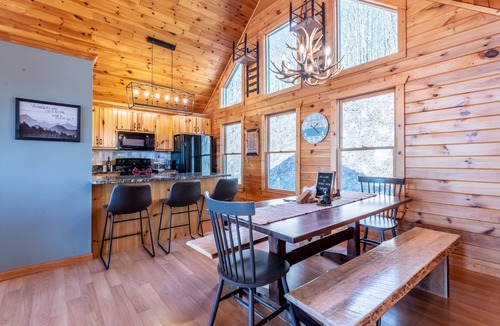 Blairsville Cabin | Private Sunset-view Cabin Hot Tub Sauna Game Room Dog-friendly