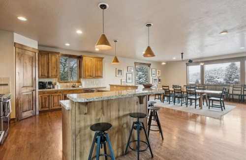 Summit Park House | Private Swim-Spa/15 Min to 3 Ski Resorts/King Beds