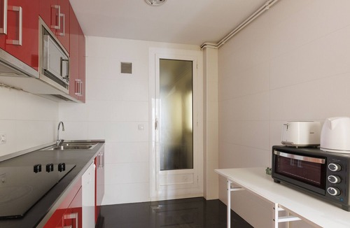Sants Apartment | Private terrace, 3 bedrooms, 2 bathrooms, central Barcelona