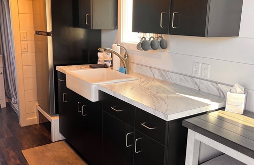 Davenport Cabin | Private Tiny Home Lake View, Hunters Welcome, Boat Parking