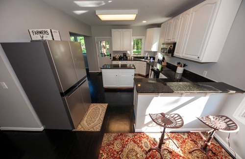 Delaplane House | Private Trail To Wine! 5-bedroom Farmhouse In Heart Of Virginia Horse Country