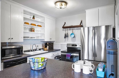 Richmond House | Private, Tranquil Living in Historic RVA Awaits!