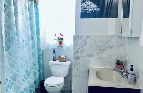 Rhawnhurst Apartment | Private, Tranquil, second floor, 2 bedroom apartment