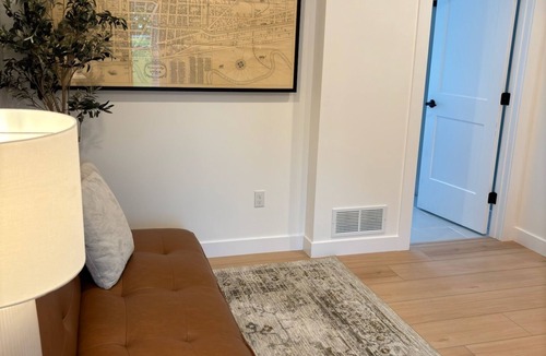 Town of Kirkland Apartment | Private two-bedroom near Hamilton College, Utica University & Colgate U
