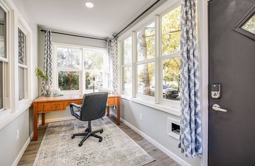 Harters Heights House | Private Unit—Hot Tub—Walk to ND