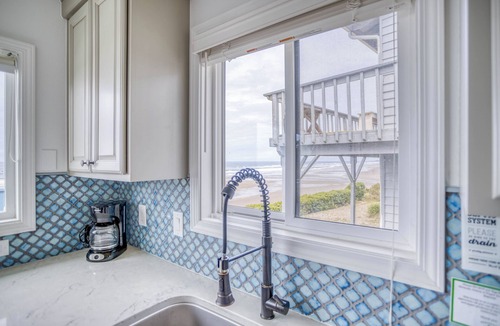 Seal Rock House | Private Updated Oceanfront Charmer, Panoramic Views, Extensive Outdoor Space