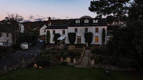 Sidmouth Villa | Private Use-Mount Pleasant Hotel 17 BR (sleeps32)